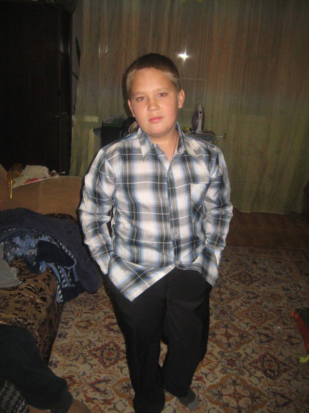 Борис Сушков