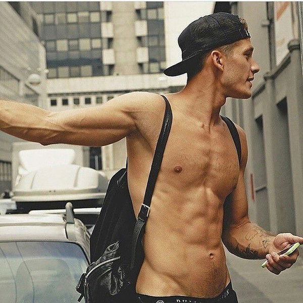 Женя Кравченко