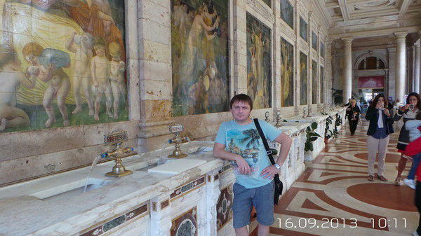 Олег Уваров