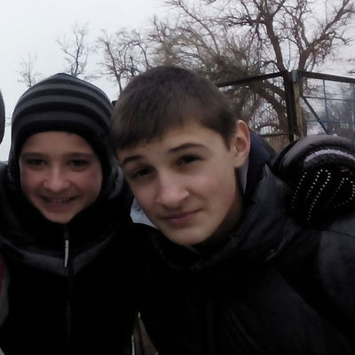 Андрей Перов