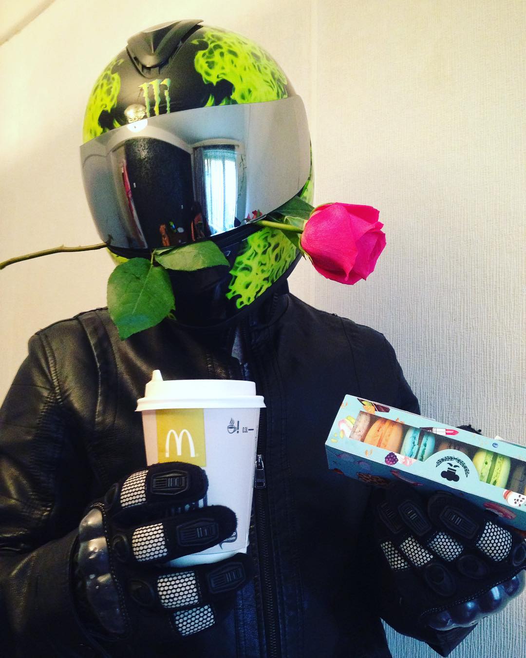 Антон Жаданов