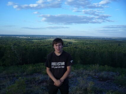 Максим Лютов