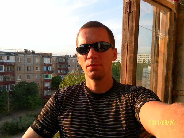 Роман Кулешов