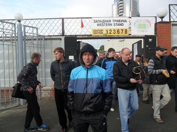 Лёня Мельников