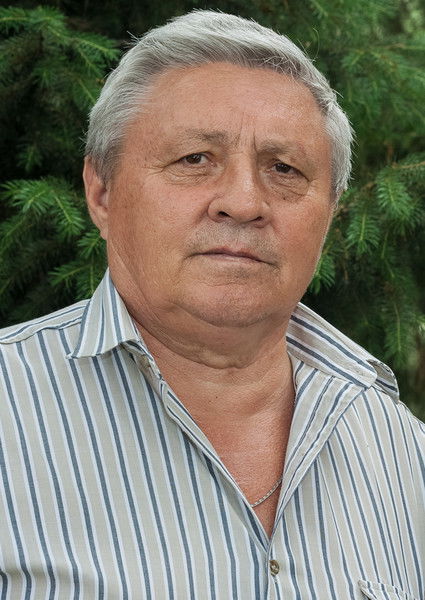 Виктор Межов