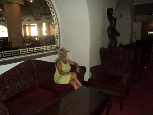 Елена Ушакова