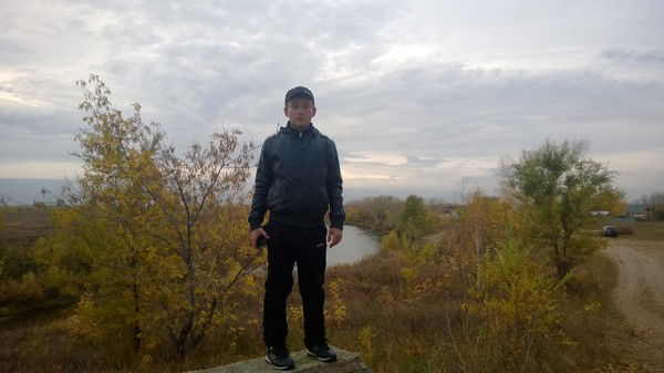 Роман Попов