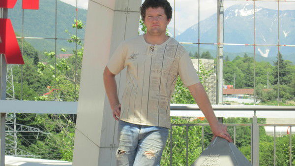 Миша Ротарь