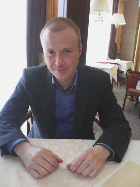 Евгений Новиков