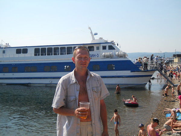 Андрей Лопарев