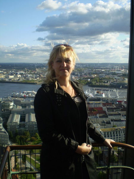 Елена Оптовец