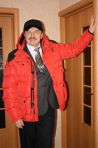 Александр Васильев