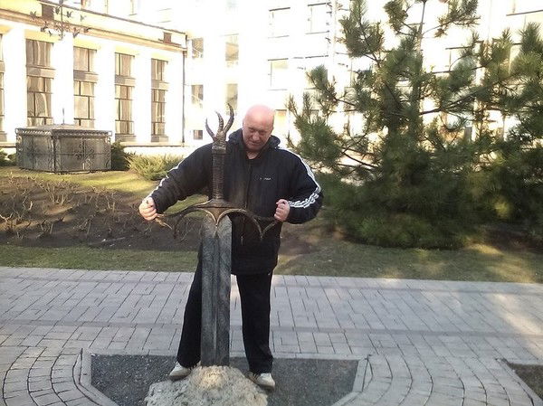 Григорий Мельников