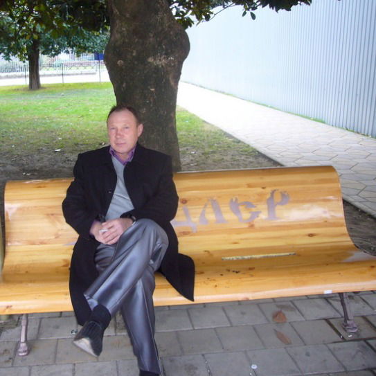 Геннадий Петров