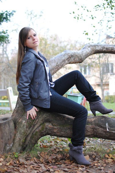 Арина Попова