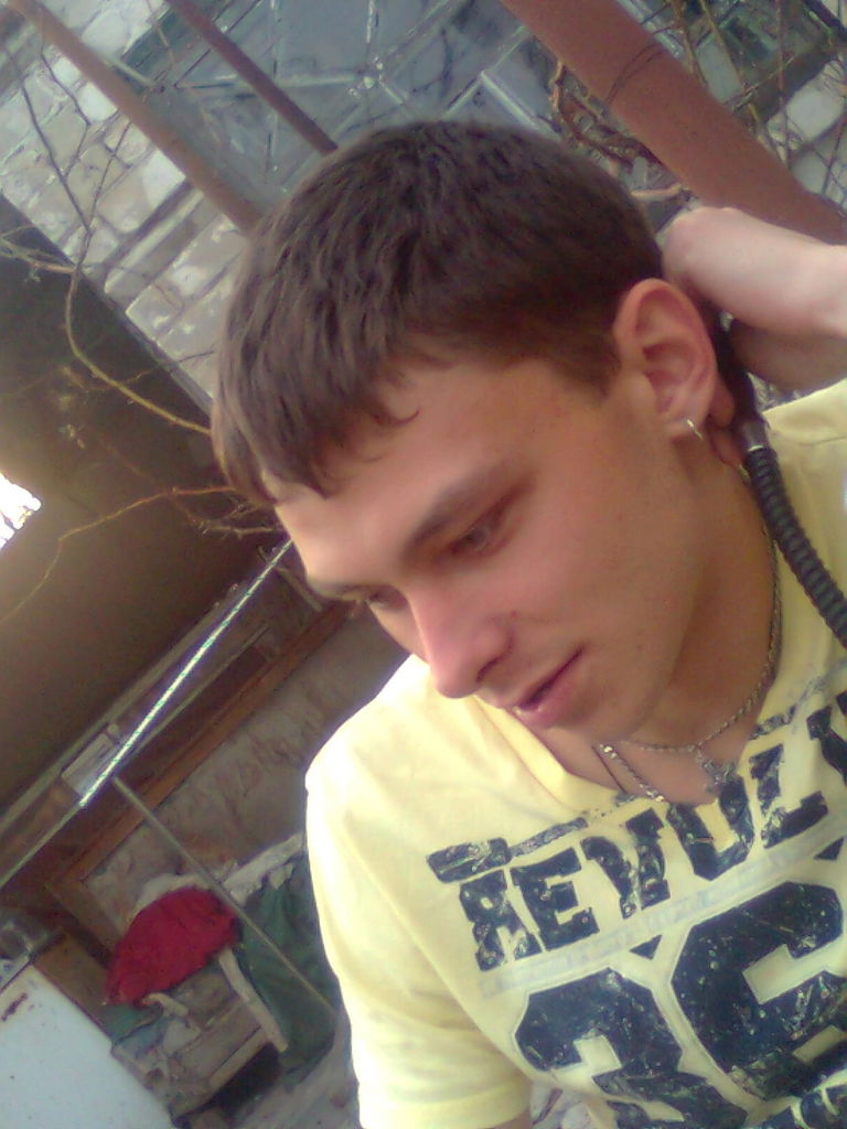 Влад Сергиени