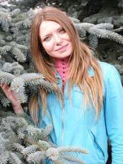 Елена Любимова