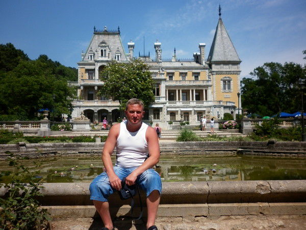 Владимир Товстый