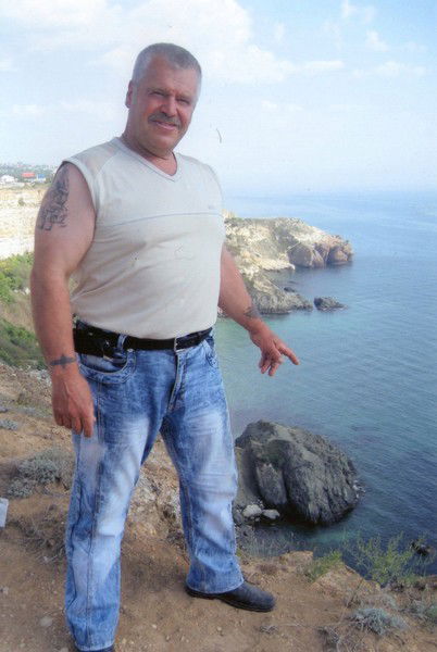 Виктор Златокуров