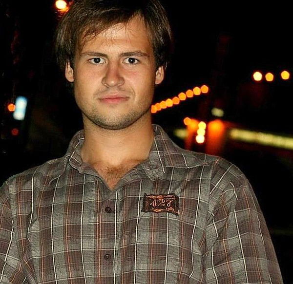 Александр Леонов