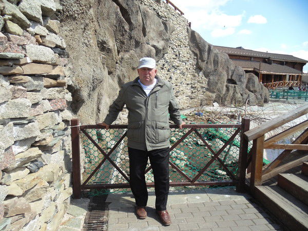 Владимир Карелин