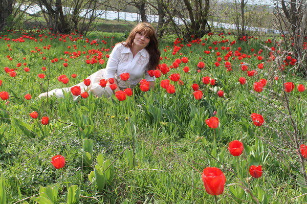 Лена Томина