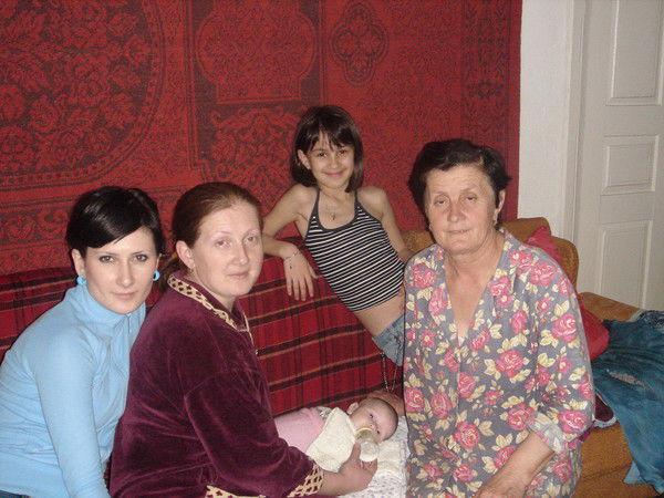 Кадохова Анжела