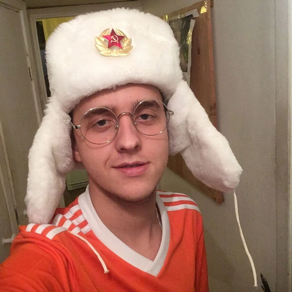 Владик Коновалов