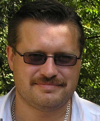 Андрей Попов