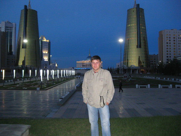 Евгений Лохнов