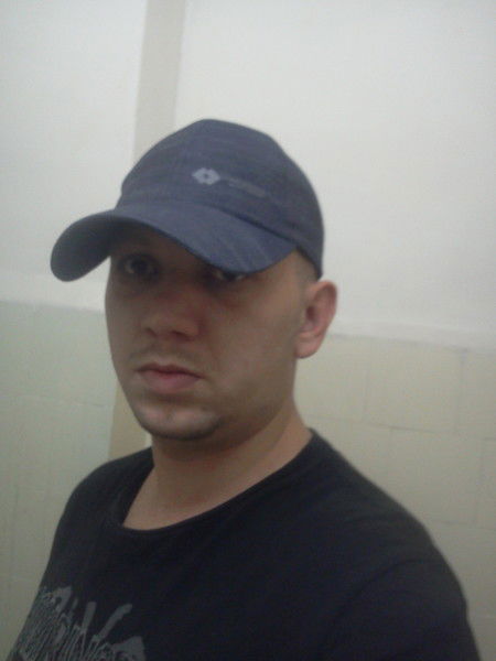 Димон Шустов