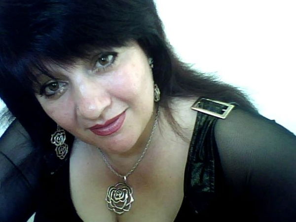 Писатель Ерануи Матосян