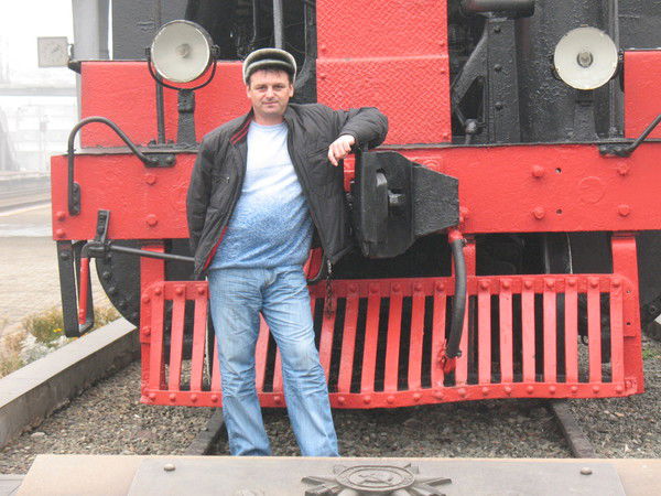 Александр Жаринов