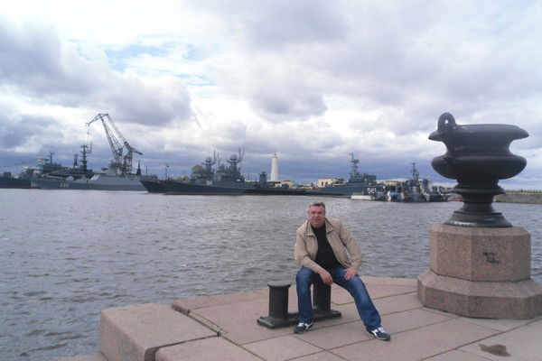 Михаил Мельников