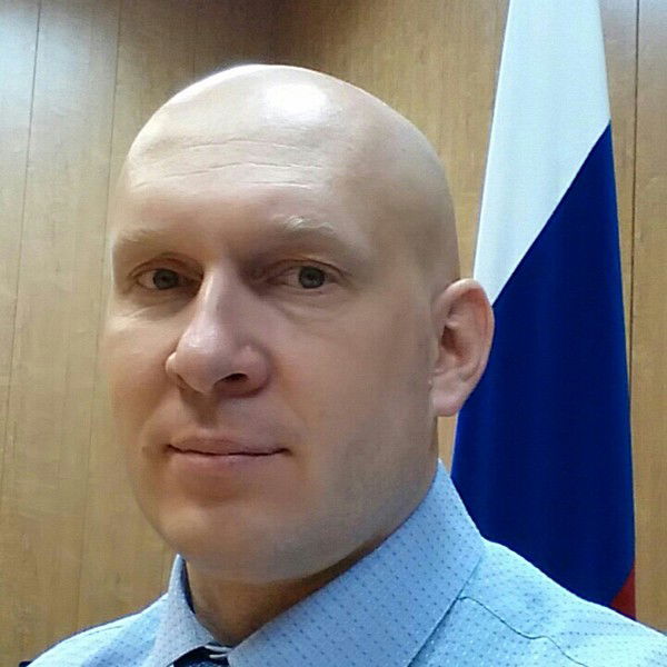 Роман Дворцов