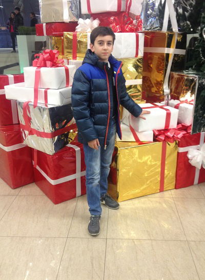 Али Гусейнов