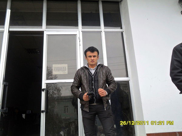 Комрон Норов