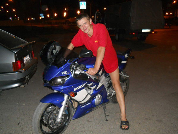 Евгений Жуков