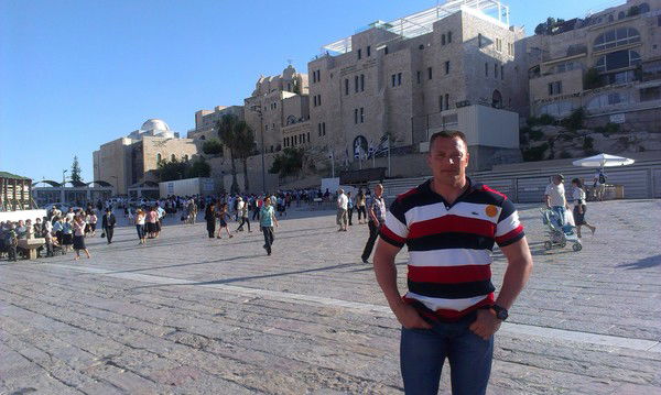 Виктор Виктор