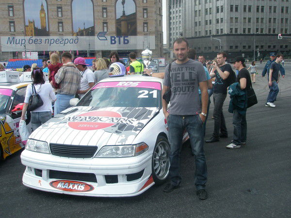 Роман Попов