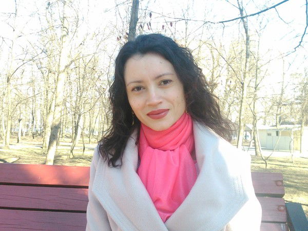 Елена Елена