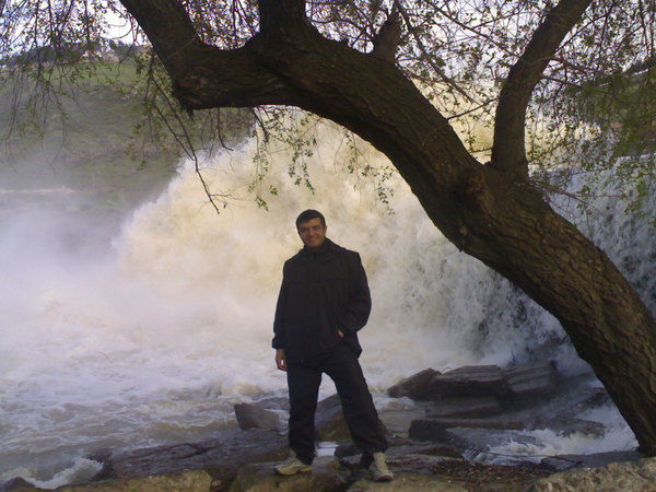 Руслан Амрахлы