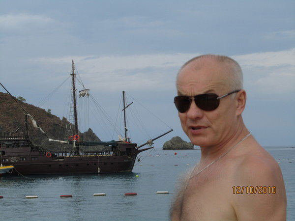 Виктор Мирошниченко