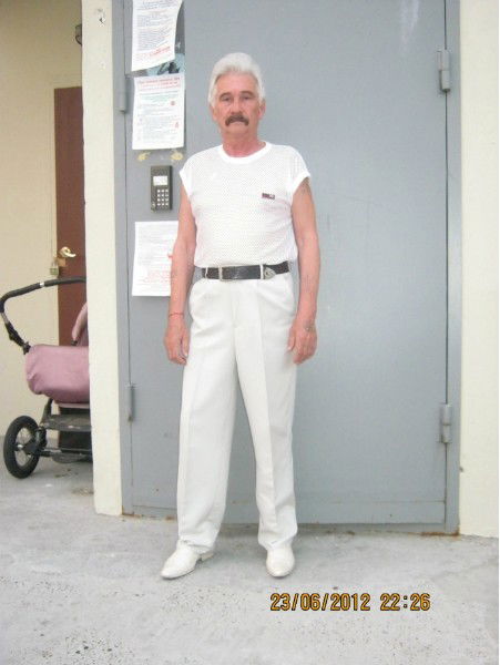 Александр Хмелёв