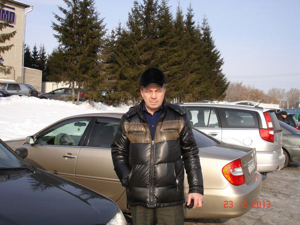 Владимир Симонов