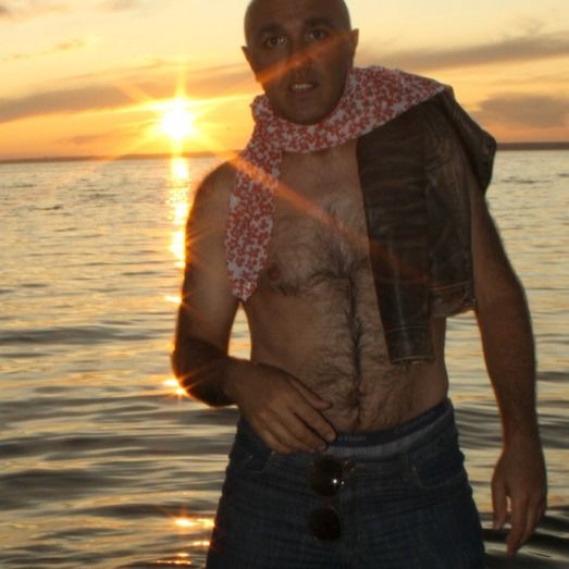 Армен Апинян