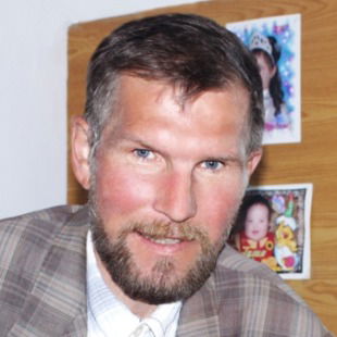 Олег Столяров