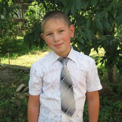 Динис Затенко