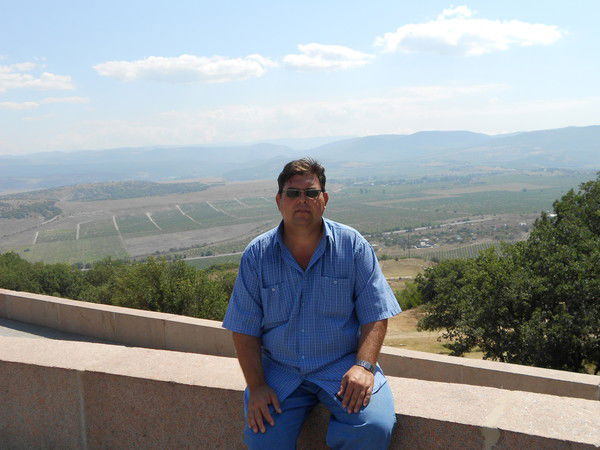 Игорь Серов