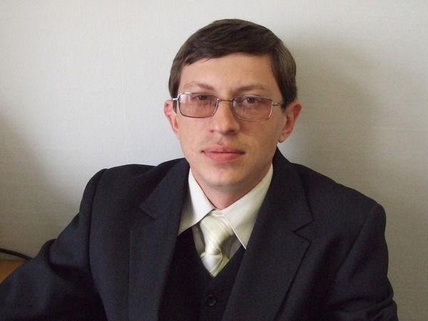 Олег Колчин